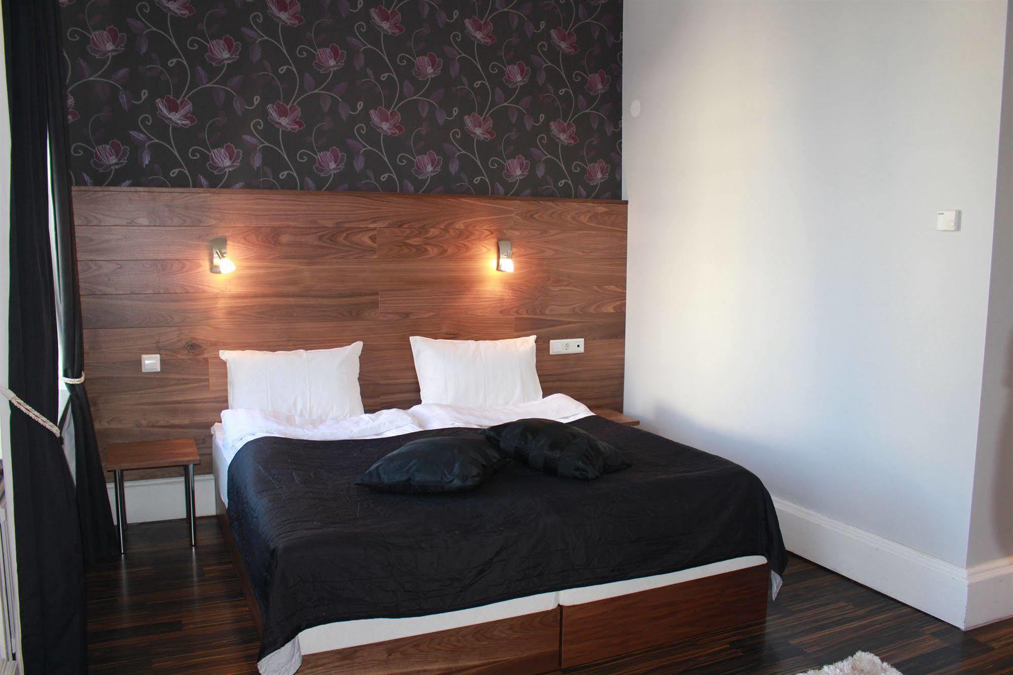 Hotell Hjalmar Örebro Extérieur photo